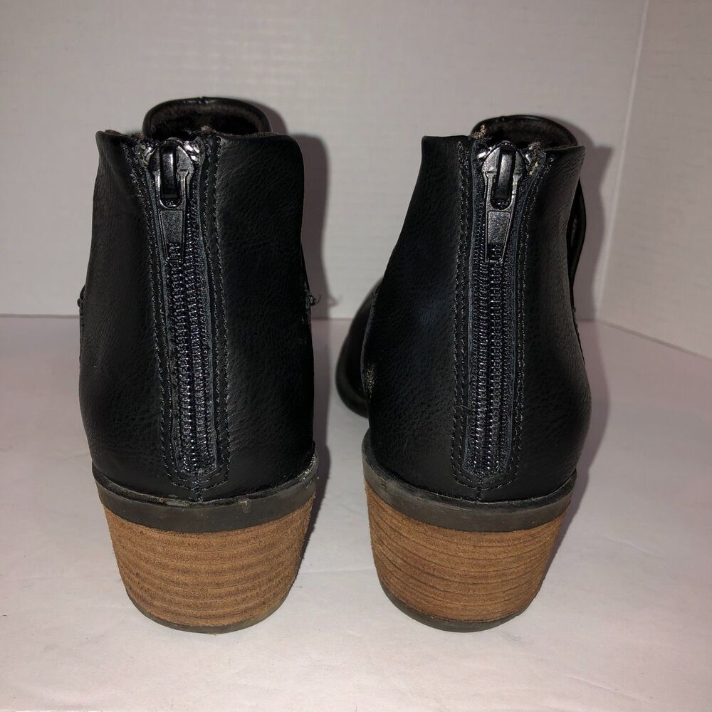Born boc Size 9 Black Lucy Faux Leather Bootie Back Zip Chelsea Ankle Boots - Picture 4 of 11